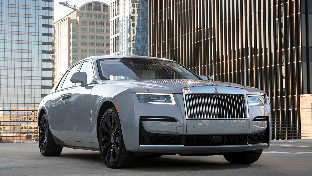 Rolls Royce Ghost Chauffeur Dubai  Best Price 2023